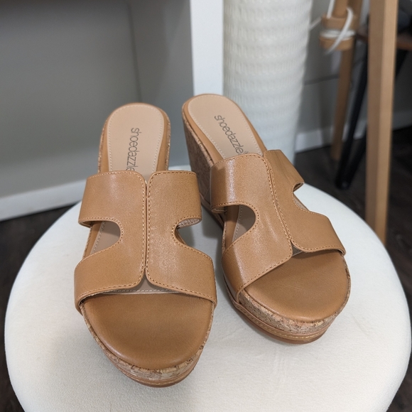 Shoe Dazzle Faux Leather Slip On Cork Wedge Size 5.5 - Picture 6 of 7